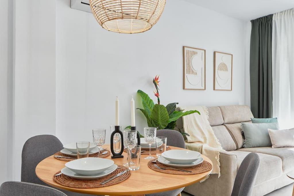 Erisa I Apartament La Carihuela 100 Mts Beach Torremolinos Eksteriør billede