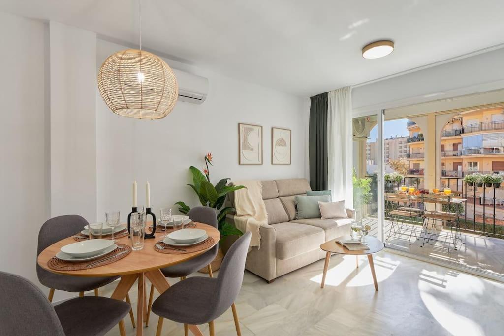 Erisa I Apartament La Carihuela 100 Mts Beach Torremolinos Eksteriør billede