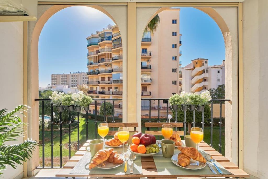 Erisa I Apartament La Carihuela 100 Mts Beach Torremolinos Eksteriør billede