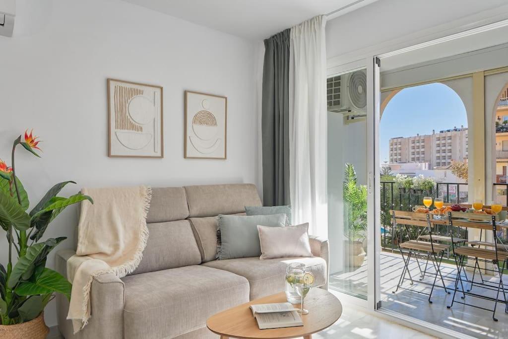 Erisa I Apartament La Carihuela 100 Mts Beach Torremolinos Eksteriør billede