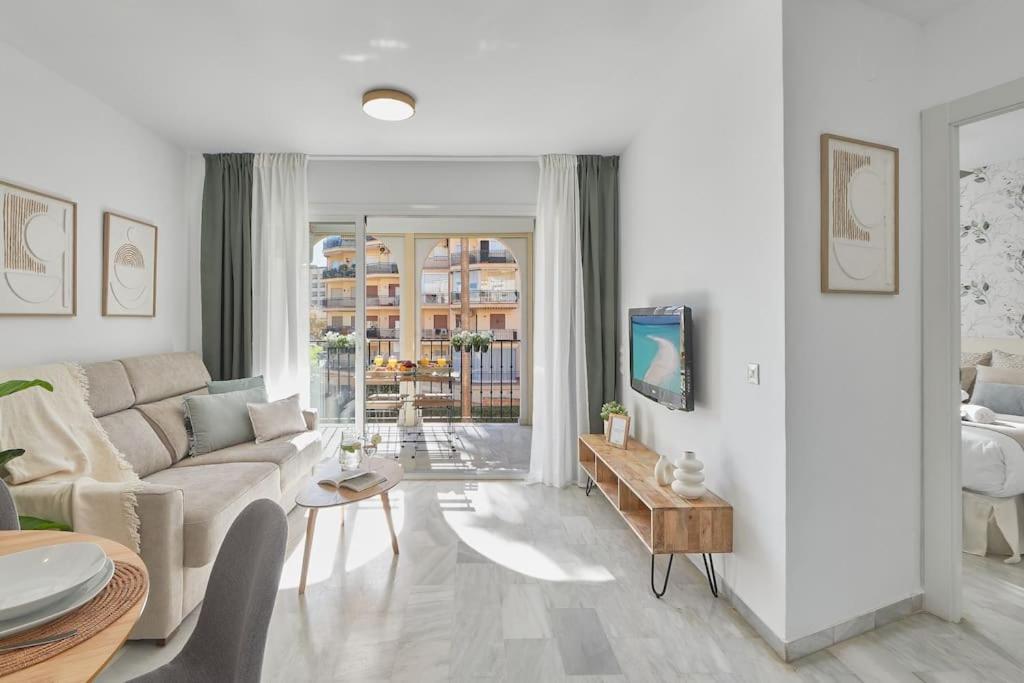 Erisa I Apartament La Carihuela 100 Mts Beach Torremolinos Eksteriør billede