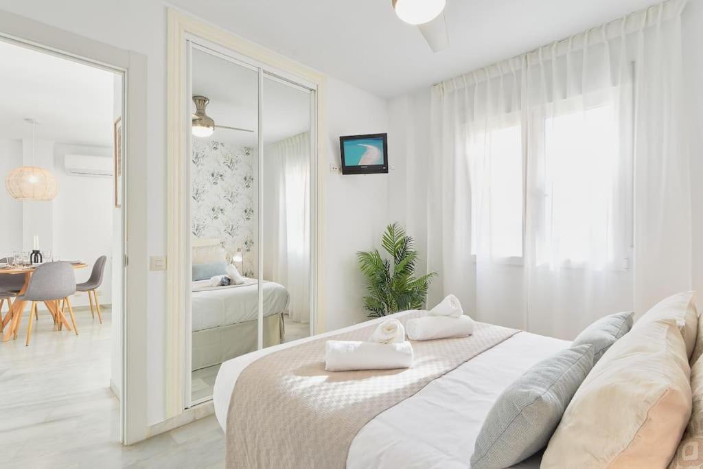 Erisa I Apartament La Carihuela 100 Mts Beach Torremolinos Eksteriør billede